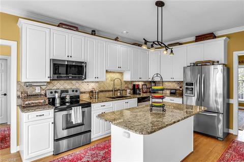 2902 Hackney Way, Jamestown, NC 27282 photo 14