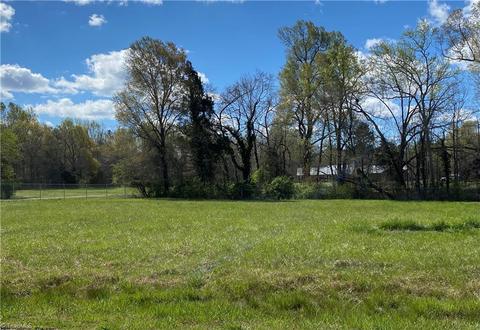 760 Shell Rd, Thomasville, NC 27360 photo 14