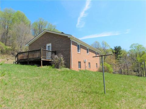 10027 W Pine St, Lowgap, NC 27024 photo 23