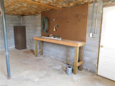 10027 W Pine St, Lowgap, NC 27024 photo 15