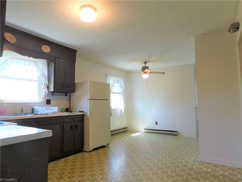 10027 W Pine St, Lowgap, NC 27024 photo 5