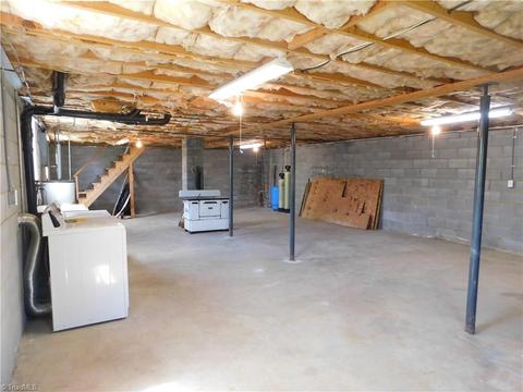 10027 W Pine St, Lowgap, NC 27024 photo 10