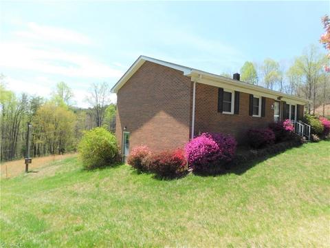 10027 W Pine St, Lowgap, NC 27024 photo 24