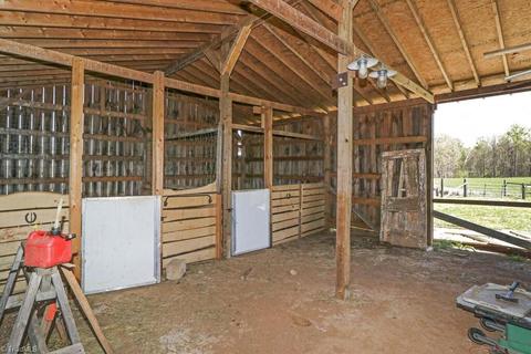 194 Edwards Rd, Harmony, NC 28634 photo 28
