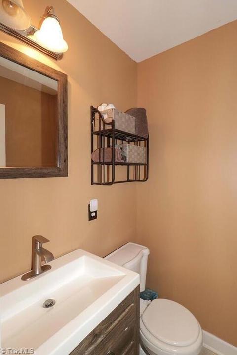 194 Edwards Rd, Harmony, NC 28634 photo 38
