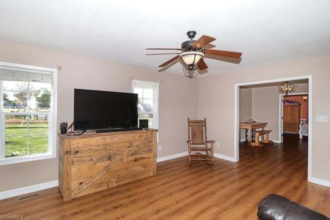 194 Edwards Rd, Harmony, NC 28634 photo 31
