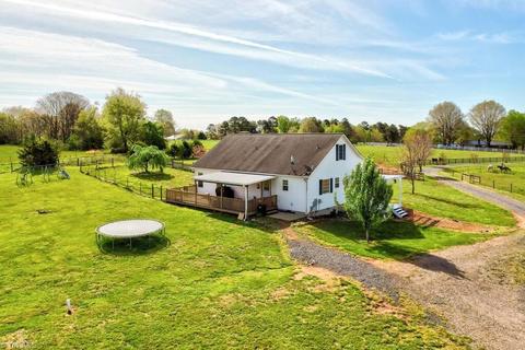 194 Edwards Rd, Harmony, NC 28634 photo 16