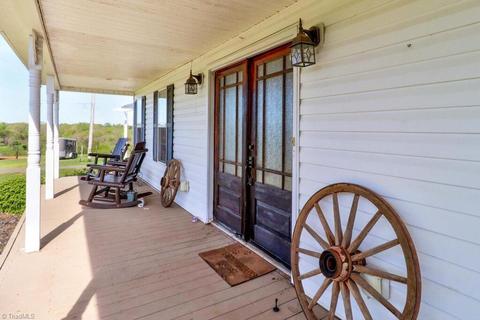 194 Edwards Rd, Harmony, NC 28634 photo 8