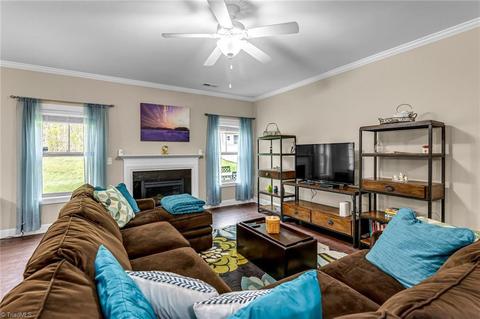 2363 Hammock Dr, High Point, NC 27265 photo 7
