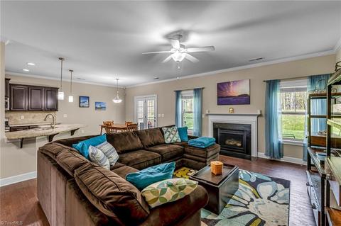 2363 Hammock Dr, High Point, NC 27265 photo 6