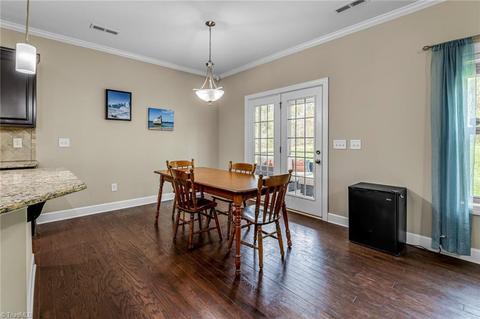 2363 Hammock Dr, High Point, NC 27265 photo 9