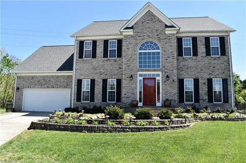 4354 Cedar Trail Ct, High Point, NC 27265 photo 1