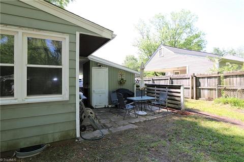 1122 Bridges Dr, High Point, NC 27262 photo 21