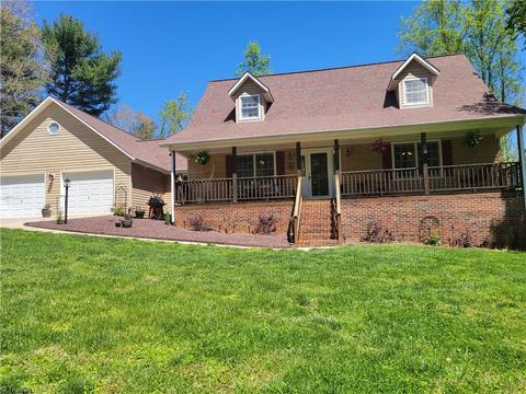 202 Shell Dr, Hays, NC 28635 photo 2