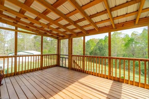 1376 Bradley Rd, Pinnacle, NC 27043 photo 27