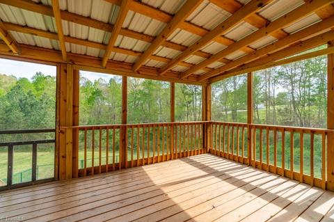 1376 Bradley Rd, Pinnacle, NC 27043 photo 26