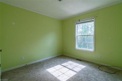 1376 Bradley Rd, Pinnacle, NC 27043 photo 17