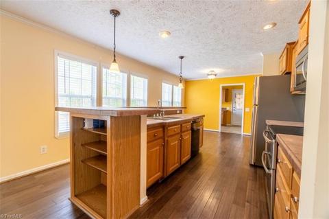 1376 Bradley Rd, Pinnacle, NC 27043 photo 9