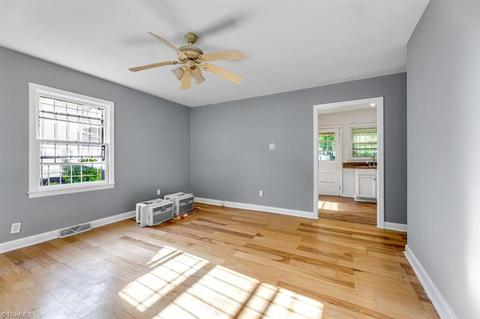 1504 Willard Ave, High Point, NC 27260 photo 6