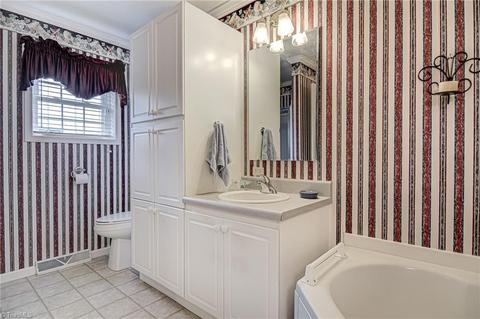 270 Springfield Rd, Pilot Mountain, NC 27041 photo 24