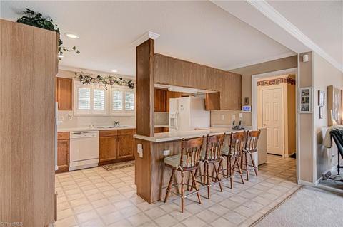 270 Springfield Rd, Pilot Mountain, NC 27041 photo 9