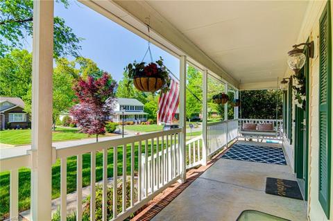 1123 Mapleview Ct, High Point, NC 27265 photo 7