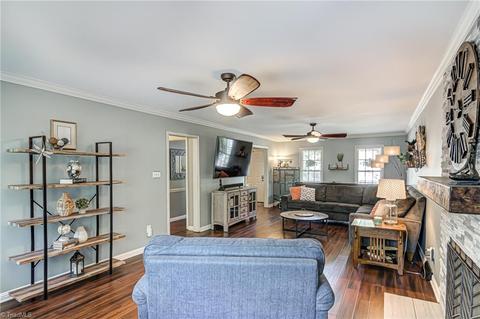 1123 Mapleview Ct, High Point, NC 27265 photo 12