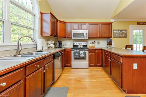 2990 Clear Ridge Dr, Trinity, NC 27370 photo 12