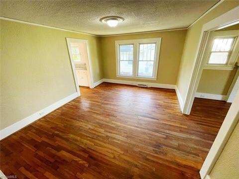 936 Forrest St, High Point, NC 27262 photo 8
