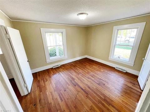 936 Forrest St, High Point, NC 27262 photo 13