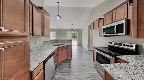 2464 Featherstone Ct, Trinity, NC 27370 photo 16