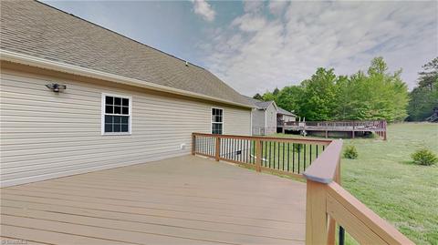 2464 Featherstone Ct, Trinity, NC 27370 photo 13