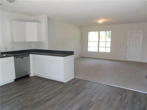 1600 Beaucrest Ave, High Point, NC 27265 photo 6