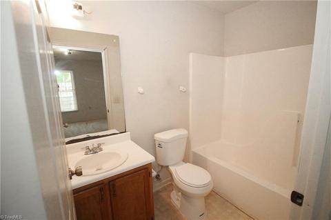 1356 Bailey Cir, High Point, NC 27262 photo 12