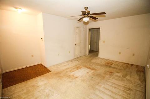 1356 Bailey Cir, High Point, NC 27262 photo 9