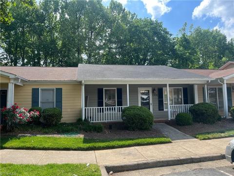 1356 Bailey Cir, High Point, NC 27262 photo 4