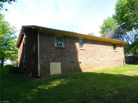 4142 Pointer Ln, Sophia, NC 27350 photo 6