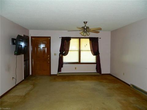 4142 Pointer Ln, Sophia, NC 27350 photo 7