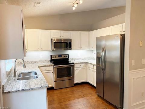 2880 Waterstone Loop, High Point, NC 27265 photo 4