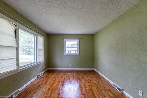 201 Meredith Dr, Trinity, NC 27370 photo 4