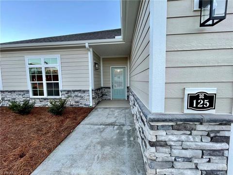 125 Mountain Maple Dr, King, NC 27021 photo 3