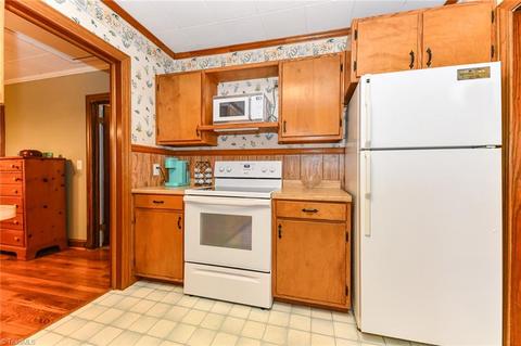 1603 Staley Rd, High Point, NC 27265 photo 6