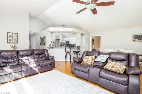 3303 Timberwolf Ave, High Point, NC 27265 photo 11