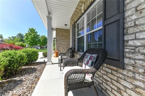 2219 Dunning Ct, High Point, NC 27265 photo 4