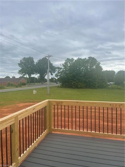 107 Mollie Rd, Harmony, NC 28634 photo 11