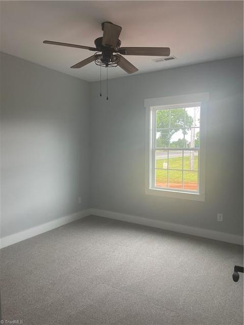 107 Mollie Rd, Harmony, NC 28634 photo 5