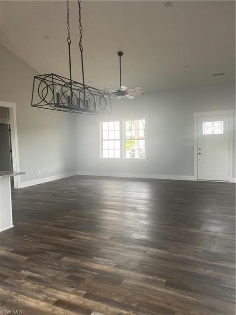 107 Mollie Rd, Harmony, NC 28634 photo 3