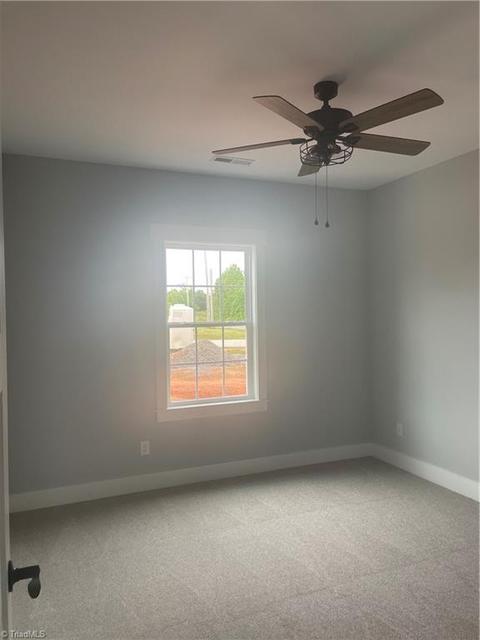 107 Mollie Rd, Harmony, NC 28634 photo 7