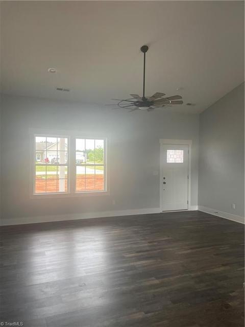 107 Mollie Rd, Harmony, NC 28634 photo 4