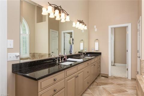 127 Willoughby Park Dr, High Point, NC 27265 photo 36